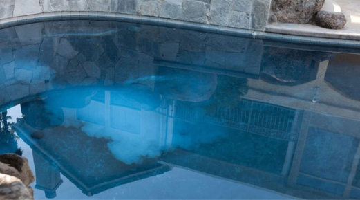 Traitement chlore choc pour piscine : tout savoir avant de se lancer !